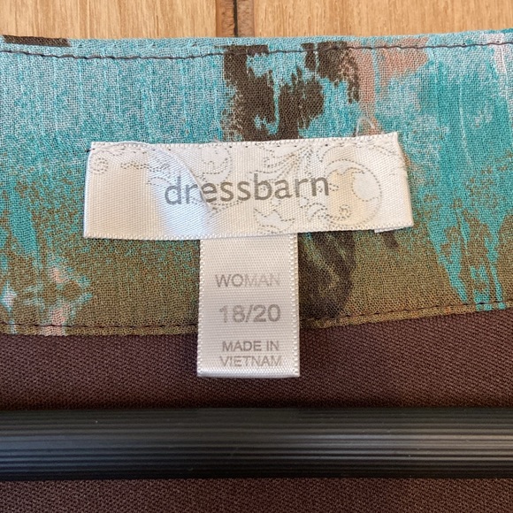 Dressbarn Womens Blouse Brown with Blue pattern - embellished Vneck - Picture 4 of 6